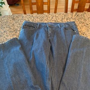 Baccini Ladies blue jeans